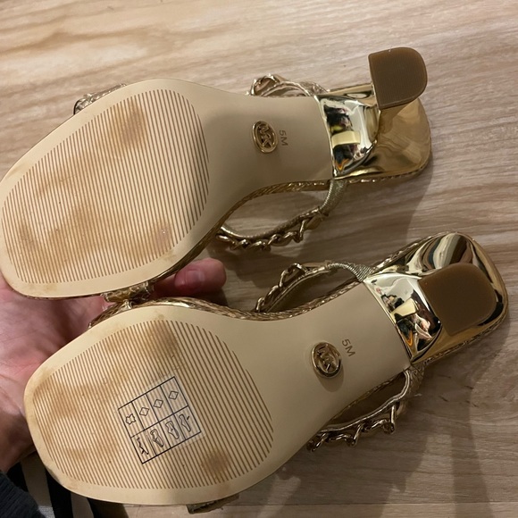 Michael Kors Gold metallic leather sandals - Picture 4 of 5